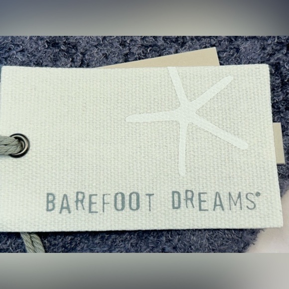 NWT Barefoot Dreams Super Soft CozyChic Confetti Beanie Deep Sea Blue Indigo OS. - Picture 4 of 7